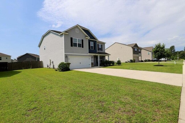 3830 Moseley Dr in Sumter, SC - Building Photo - Building Photo