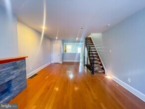 2113 Mountain St in Philadelphia, PA - Building Photo - Building Photo