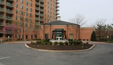 The Sterling at the Metro in North Bethesda, MD - Foto de edificio - Building Photo