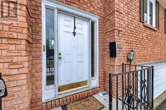 7 Eastwood Ave N in Oshawa, ON - Building Photo - Building Photo