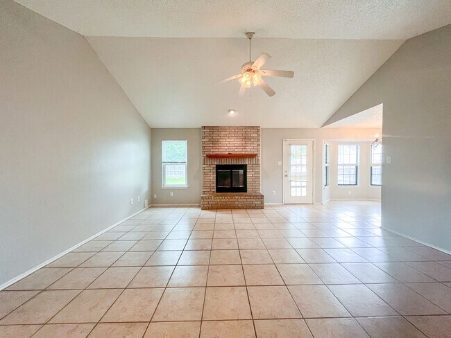 1819 Meadowbrook Dr in Killeen, TX - Building Photo - Building Photo