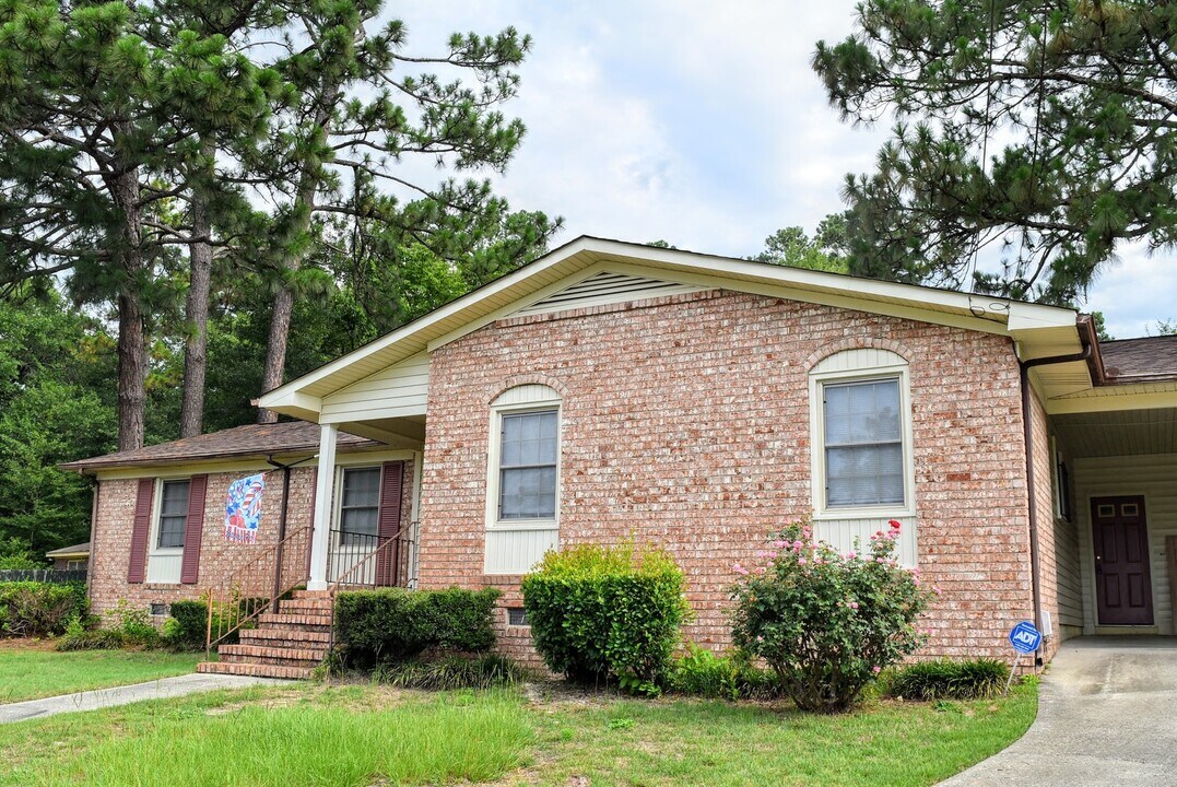 2105 Hobson Ct in Augusta, GA - Building Photo