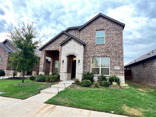 2333 Opaline Dr in Aubrey, TX - Building Photo