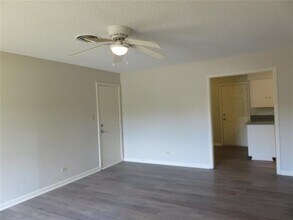 604 FM 120 in Pottsboro, TX - Building Photo - Building Photo