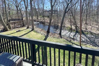 5 Viking Green in Westport, CT - Building Photo - Building Photo