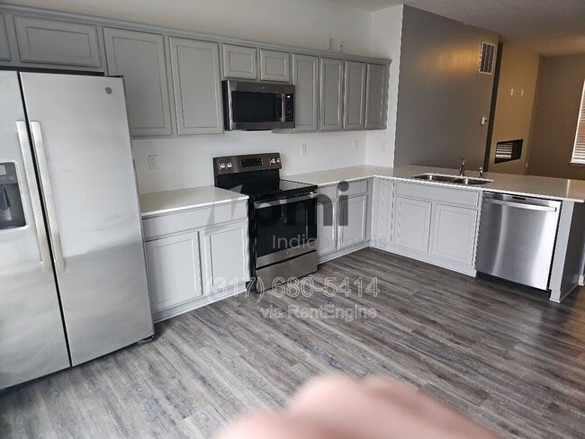 2948 W New York St in Indianapolis, IN - Building Photo - Building Photo