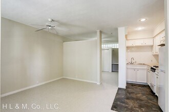 1901 Whitney St in Houston, TX - Building Photo - Building Photo