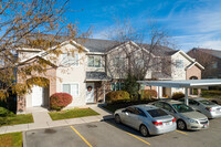 Fairfield Townhomes in Logan, UT - Foto de edificio - Primary Photo