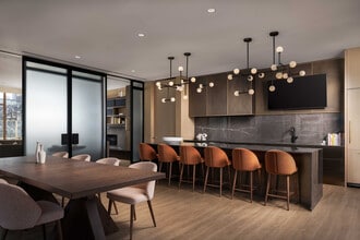 West House in Toronto, ON - Building Photo - Building Photo