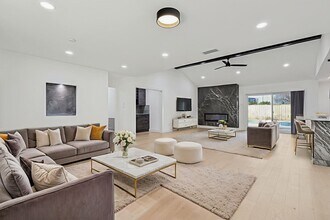 12417 Quincy Ln in Dallas, TX - Building Photo - Building Photo