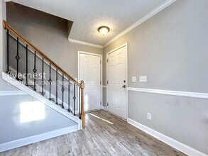 113 Oak Grove Pl in Acworth, GA - Foto de edificio - Building Photo