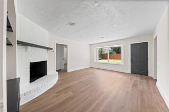 11507 W Bellfort St in Houston, TX - Building Photo - Building Photo