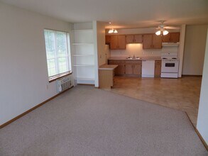 612 W State St in Hartford, WI - Building Photo - Building Photo