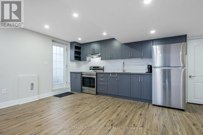 property at 54 Meadowglen Blvd