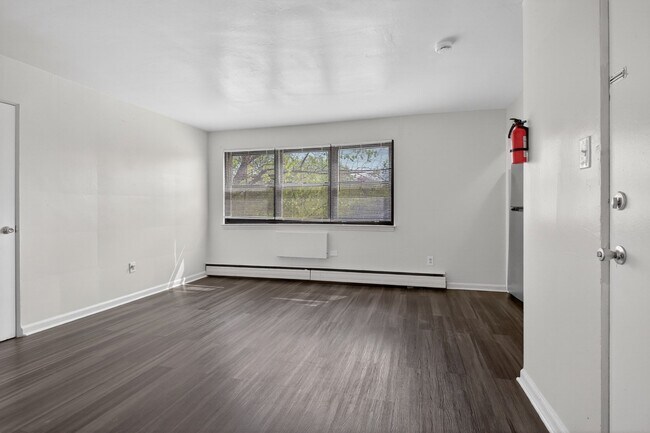 1103 Edgewood Ave, Unit 1A in Trenton, NJ - Building Photo - Building Photo