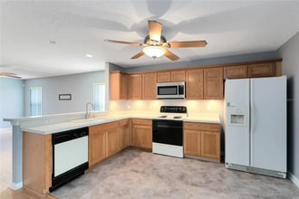 908 Seneca Falls Dr in Orlando, FL - Building Photo - Building Photo