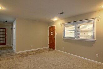 3204 57th St in Lubbock, TX - Building Photo - Building Photo