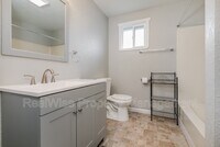 924 S Comstock Rd photo'