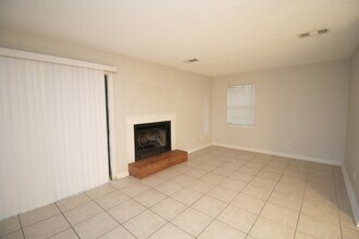 1370 Pinnacle Dr in Pensacola, FL - Building Photo - Building Photo