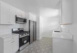 1446 E Topeka St in Pasadena, CA - Building Photo