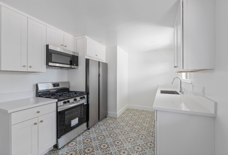 1446 E Topeka St in Pasadena, CA - Building Photo