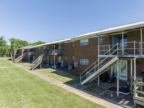 Fox Valley Apartments in Maylene, AL - Building Photo - Building Photo