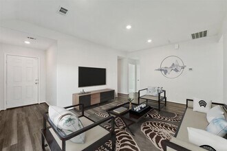 8119 Blooming Meadow Ln in Houston, TX - Building Photo - Building Photo