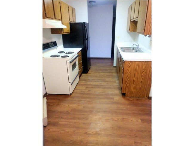 551 Lakeview Rd in Heron Lake, MN - Building Photo - Building Photo