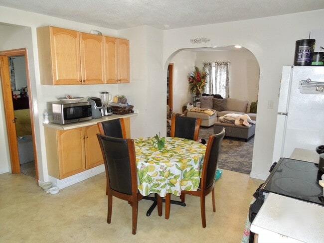 299 Court St in Plymouth, MA - Building Photo - Building Photo