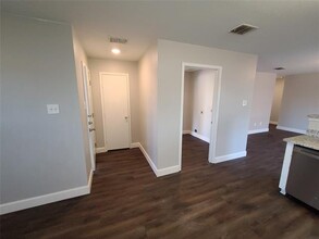 112 Ringneck Dr in Sanger, TX - Building Photo - Building Photo