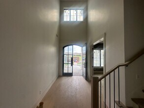 2752 S 240 W in Washington, UT - Foto de edificio - Building Photo