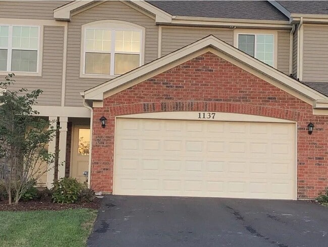 property at 1137 Amber Dr