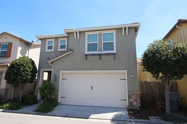 1529 N Rendezvous Way