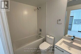 260 Malta Ave. in Brampton, ON - Building Photo - Building Photo