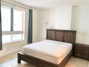 7350 SW 89th St, Unit 604S in Miami, FL - Building Photo - Building Photo