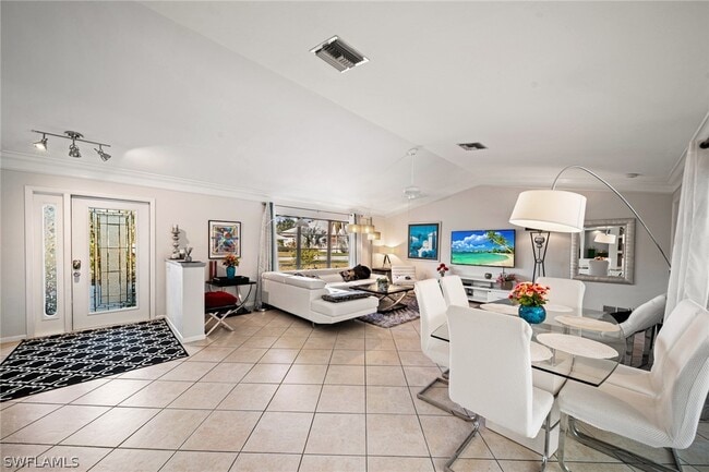 189 Palmetto Dunes Cir in Naples, FL - Building Photo - Building Photo