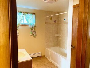 16 Oakdale St in Brockton, MA - Building Photo - Building Photo