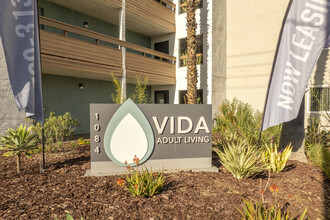 Vida in Escondido, CA - Foto de edificio - Building Photo