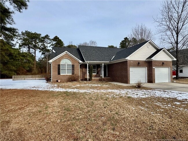 271 Stone Cross Dr in Spring Lake, NC - Building Photo - Building Photo