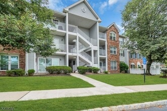 1509 Longley Ct in Branchburg, NJ - Building Photo - Building Photo