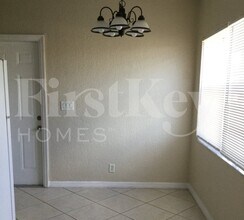 900 W Bloxham St in Lantana, FL - Building Photo - Building Photo