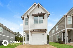 279 Creek Run Way in Calera, AL - Building Photo