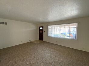 2005 Glorieta St NE in Albuquerque, NM - Building Photo - Building Photo