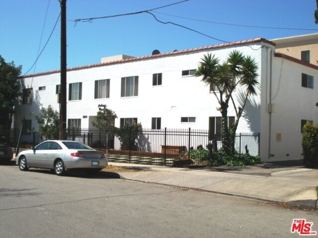 5641 Halbrent Ave-Unit -9 in Los Angeles, CA - Building Photo