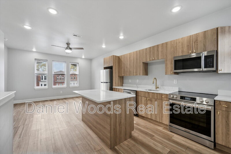 1149 S 52nd St in Philadelphia, PA - Building Photo