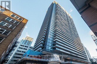38-1538 Widmer St in Toronto, ON - Building Photo - Building Photo