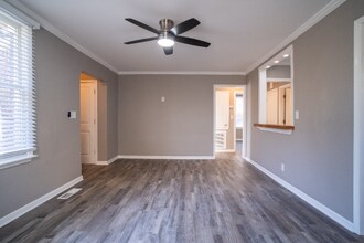 2912 Glenwood Ave SE in Atlanta, GA - Foto de edificio - Building Photo