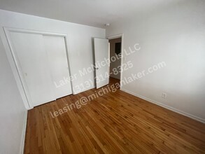 Laker McNichols Apartments in Detroit, MI - Building Photo - Building Photo