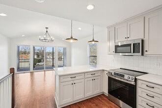 7704-7712 Main St in Kansas City, MO - Building Photo - Building Photo