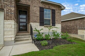 15535 Comanche Deer in San Antonio, TX - Building Photo - Building Photo